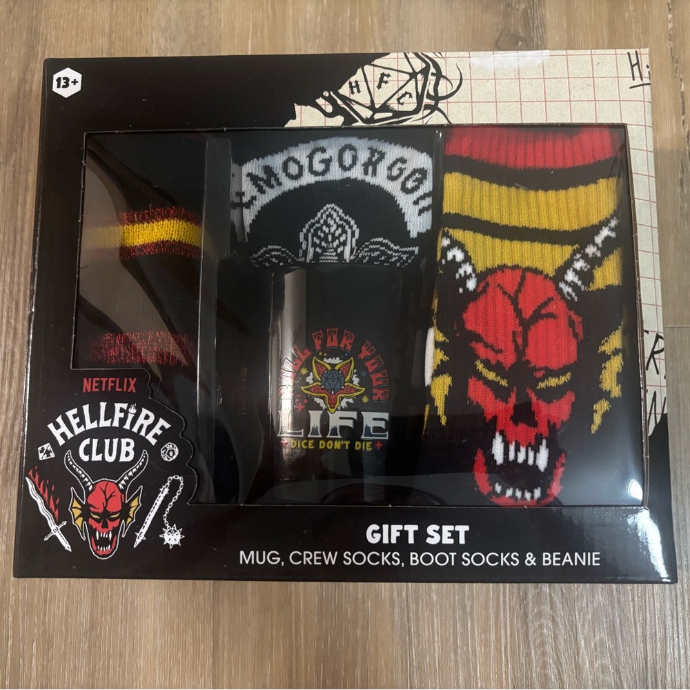 Gift Set - Stranger Things Hellfire Club